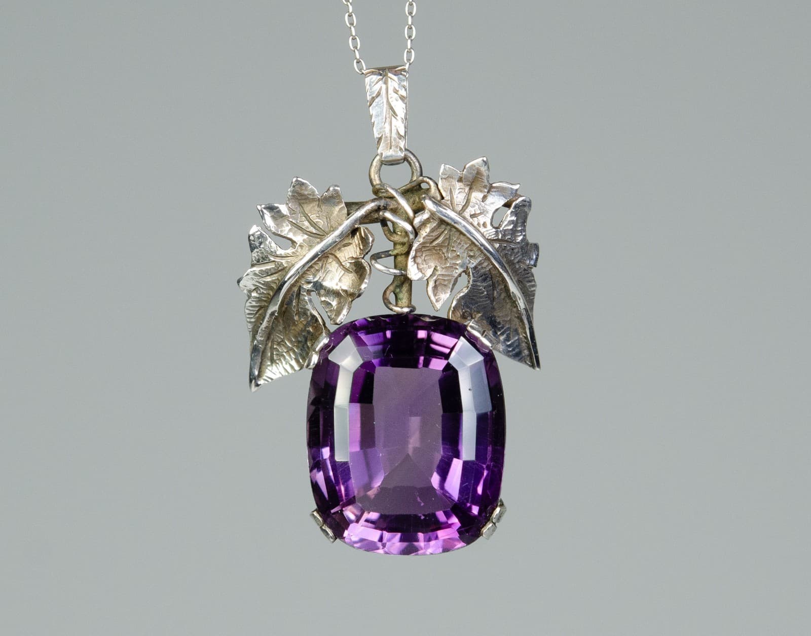 Hochwertigen Schmuck und Modeschmuck